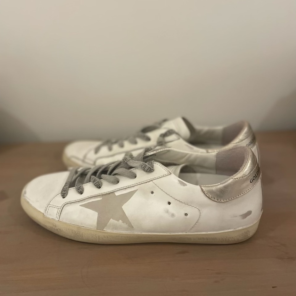 Golden Goose Super-Star Laser-Cut Flag & Star suede toe Size 40 (US9) - EUC - Picture 3 of 9